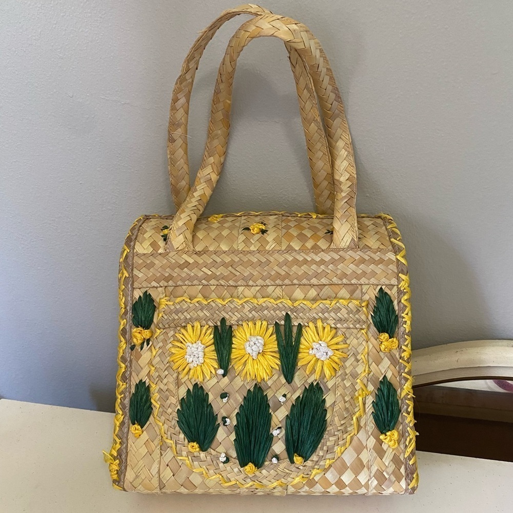 Vintage Straw Purse - Picture 2 of 11